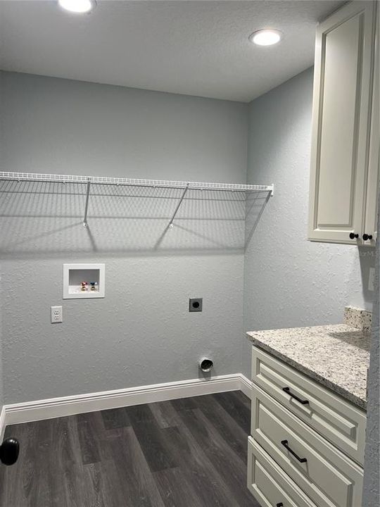 En Venta: $299,900 (3 camas, 2 baños, 1772 Pies cuadrados)