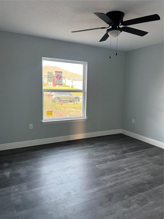 For Sale: $299,900 (3 beds, 2 baths, 1772 Square Feet)