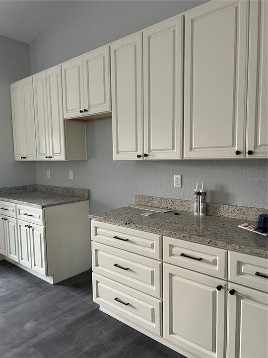 For Sale: $299,900 (3 beds, 2 baths, 1772 Square Feet)