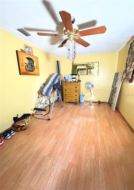 Active With Contract: $342,000 (3 beds, 2 baths, 1584 Square Feet)