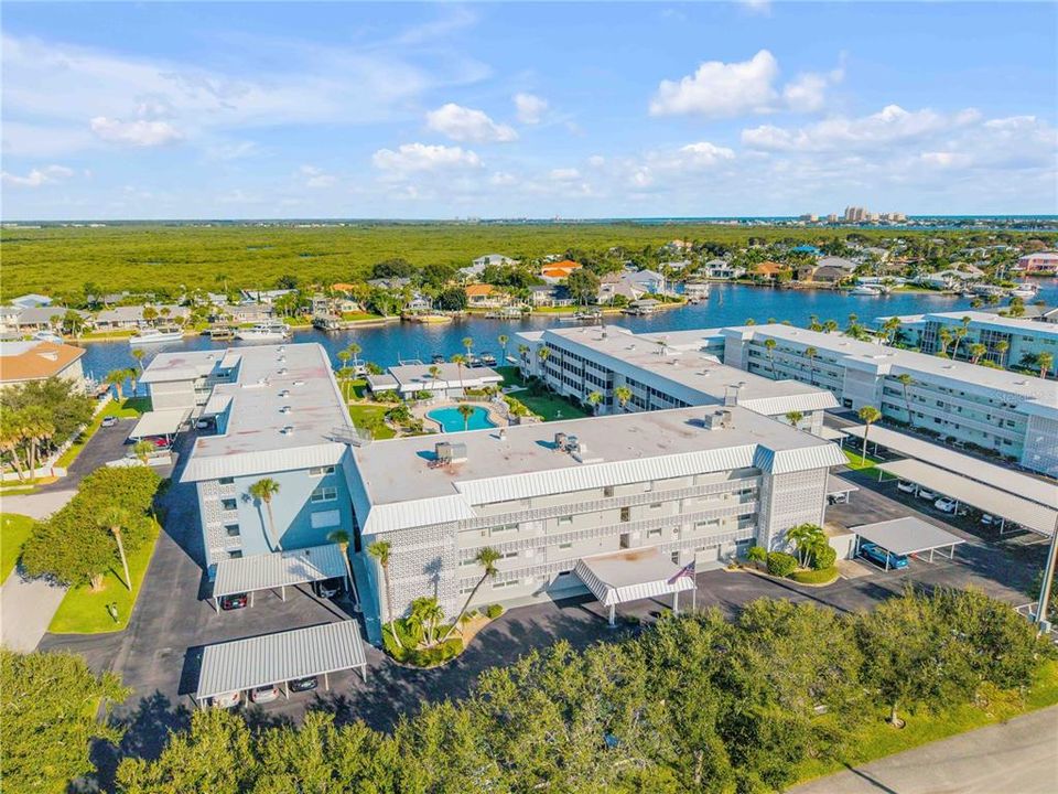 Activo con contrato: $469,000 (3 camas, 2 baños, 1720 Pies cuadrados)