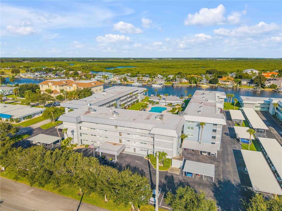 Activo con contrato: $469,000 (3 camas, 2 baños, 1720 Pies cuadrados)