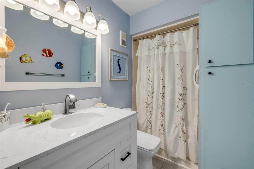 Activo con contrato: $469,000 (3 camas, 2 baños, 1720 Pies cuadrados)