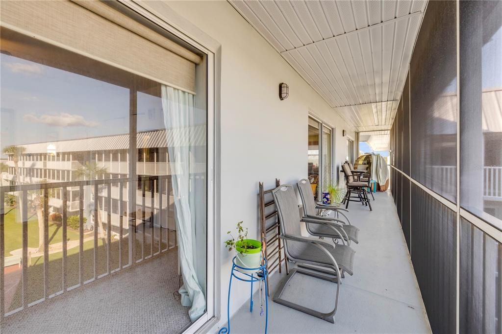 Activo con contrato: $469,000 (3 camas, 2 baños, 1720 Pies cuadrados)