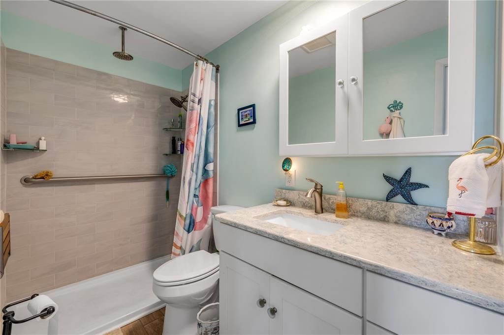 Activo con contrato: $469,000 (3 camas, 2 baños, 1720 Pies cuadrados)