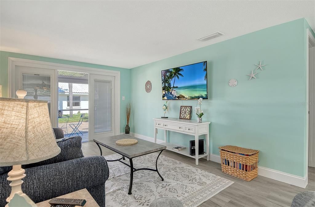 待售: $575,000 (1 贝兹, 1 浴室, 672 平方英尺)