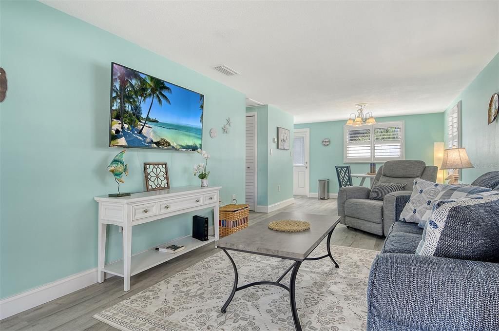 待售: $575,000 (1 贝兹, 1 浴室, 672 平方英尺)