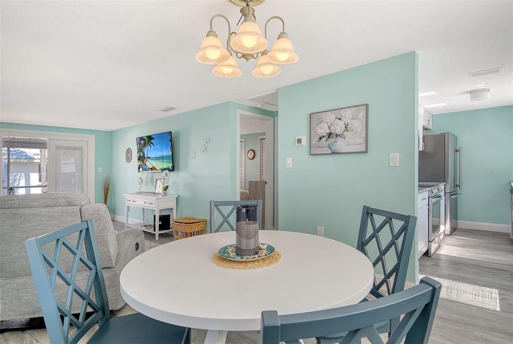 待售: $575,000 (1 贝兹, 1 浴室, 672 平方英尺)