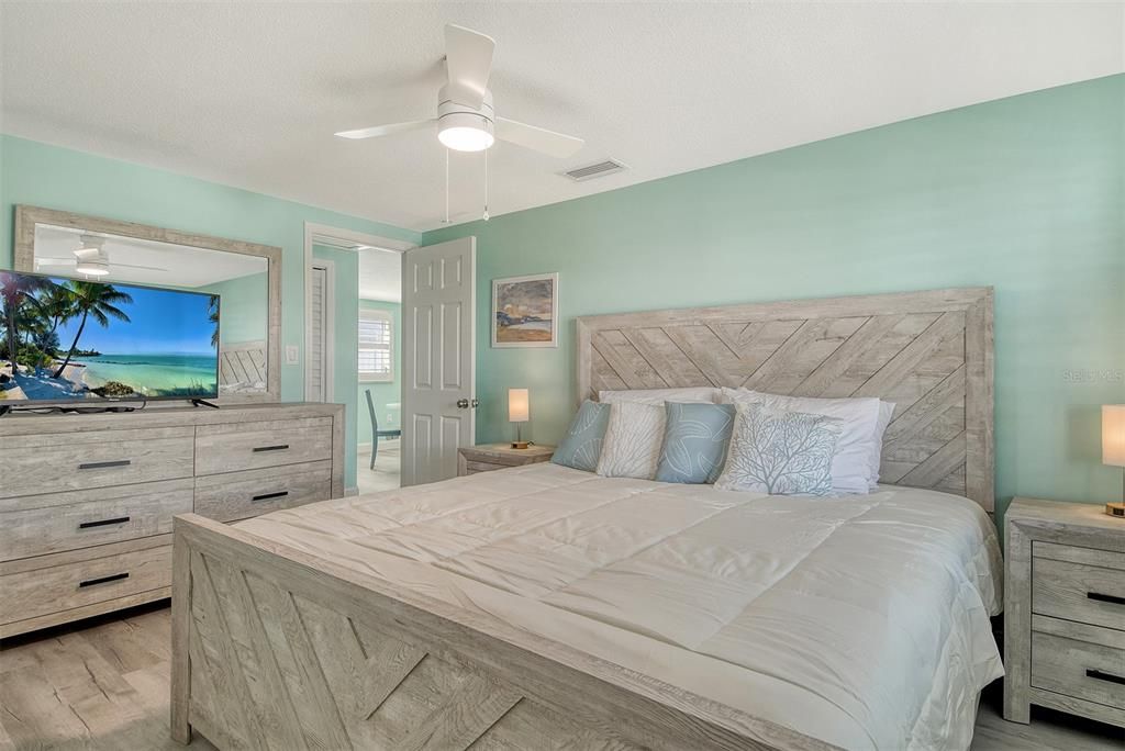 待售: $575,000 (1 贝兹, 1 浴室, 672 平方英尺)