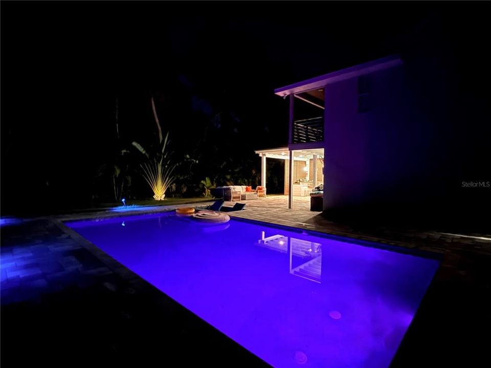 En Venta: $750,000 (3 camas, 2 baños, 2044 Pies cuadrados)