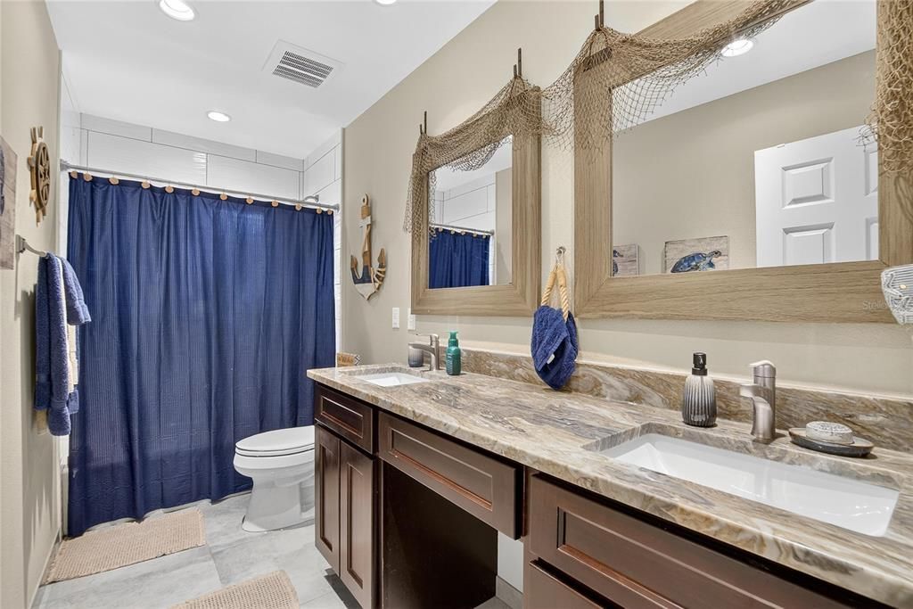 En Venta: $750,000 (3 camas, 2 baños, 2044 Pies cuadrados)