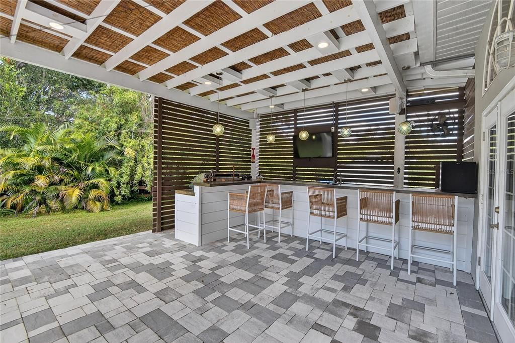 En Venta: $750,000 (3 camas, 2 baños, 2044 Pies cuadrados)