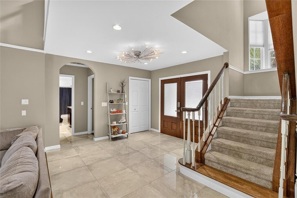 En Venta: $750,000 (3 camas, 2 baños, 2044 Pies cuadrados)