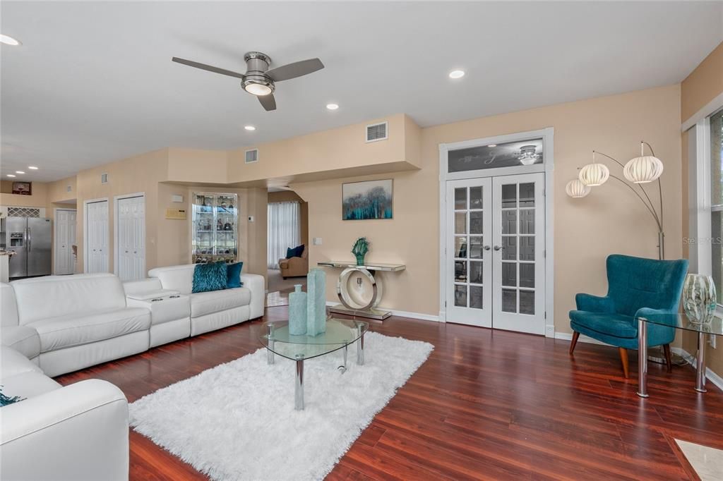 待售: $849,900 (5 贝兹, 3 浴室, 3262 平方英尺)