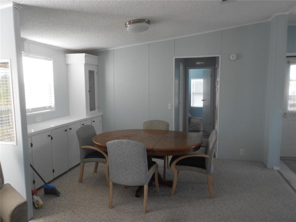 待售: $169,000 (2 贝兹, 2 浴室, 1246 平方英尺)