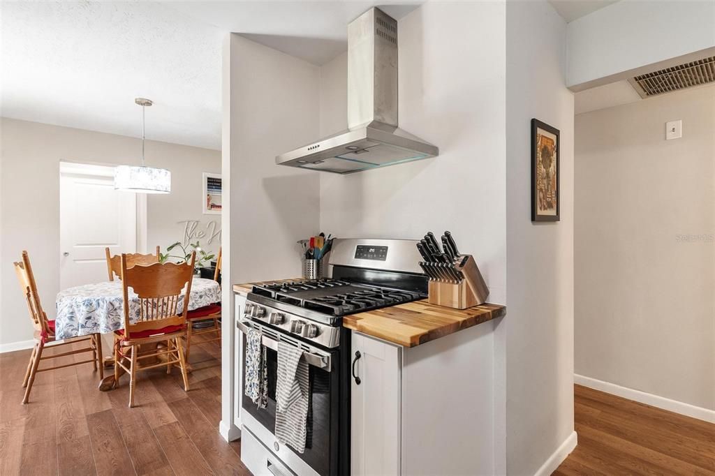 For Sale: $238,000 (3 beds, 1 baths, 1136 Square Feet)