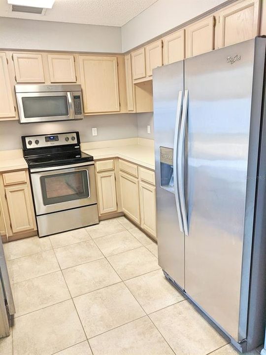 For Rent: $1,825 (2 beds, 2 baths, 1396 Square Feet)