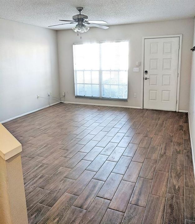 For Rent: $1,825 (2 beds, 2 baths, 1396 Square Feet)