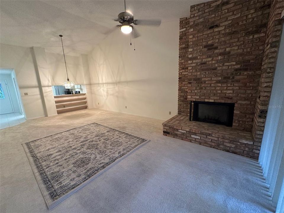 For Rent: $1,695 (2 beds, 2 baths, 1394 Square Feet)