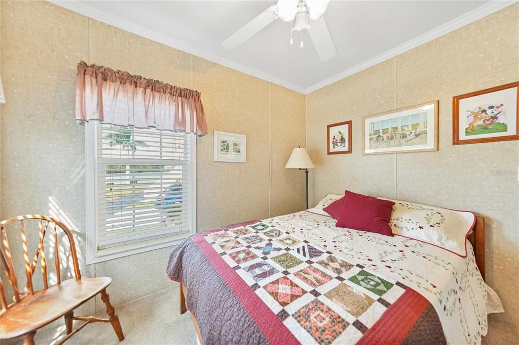 待售: $199,900 (2 贝兹, 2 浴室, 1372 平方英尺)