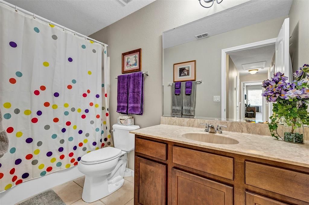 Active With Contract: $369,900 (3 beds, 2 baths, 1638 Square Feet)