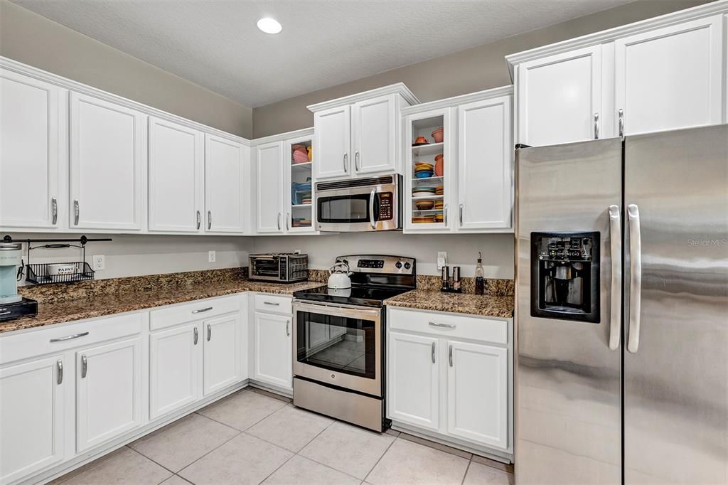 Active With Contract: $369,900 (3 beds, 2 baths, 1638 Square Feet)