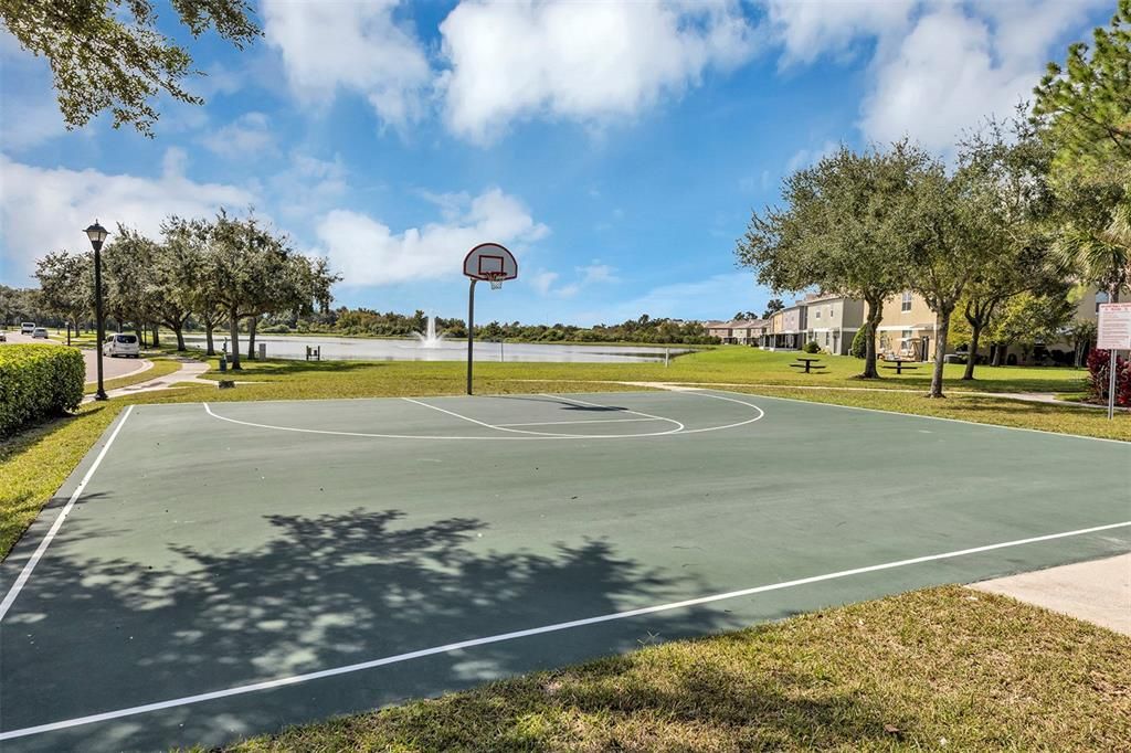 Active With Contract: $369,900 (3 beds, 2 baths, 1638 Square Feet)