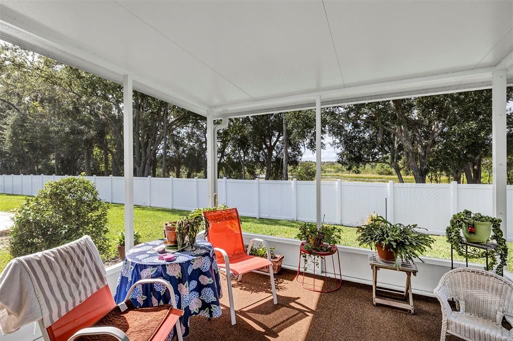 Active With Contract: $369,900 (3 beds, 2 baths, 1638 Square Feet)