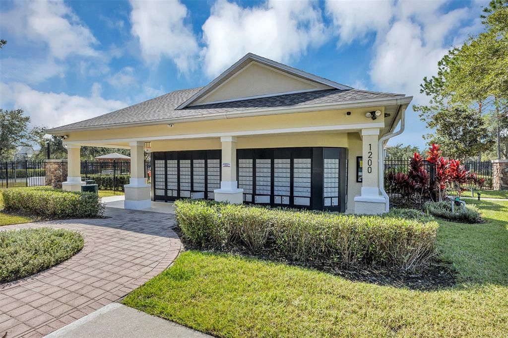 Active With Contract: $369,900 (3 beds, 2 baths, 1638 Square Feet)