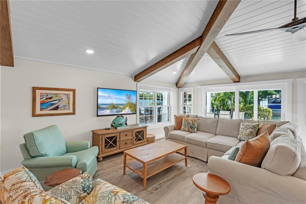 待售: $2,750,000 (3 贝兹, 3 浴室, 2409 平方英尺)