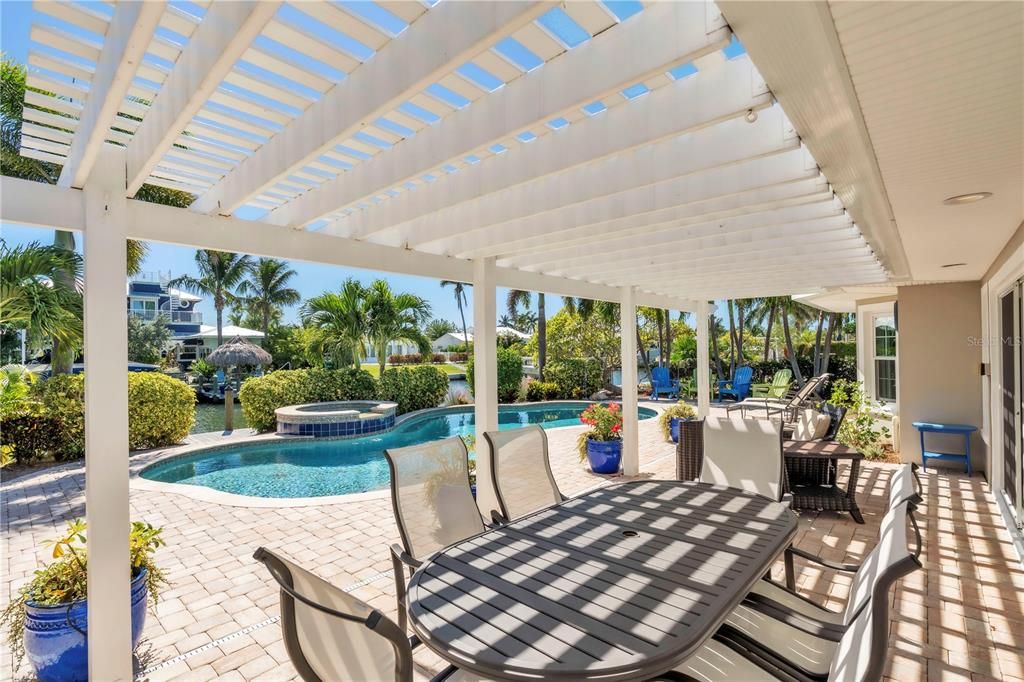 待售: $2,750,000 (3 贝兹, 3 浴室, 2409 平方英尺)