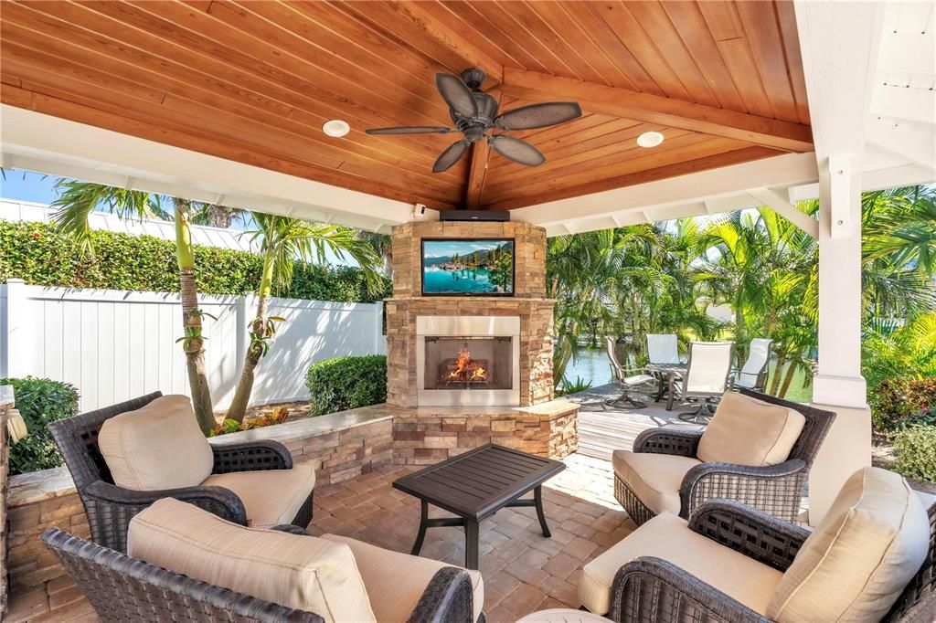 待售: $2,750,000 (3 贝兹, 3 浴室, 2409 平方英尺)