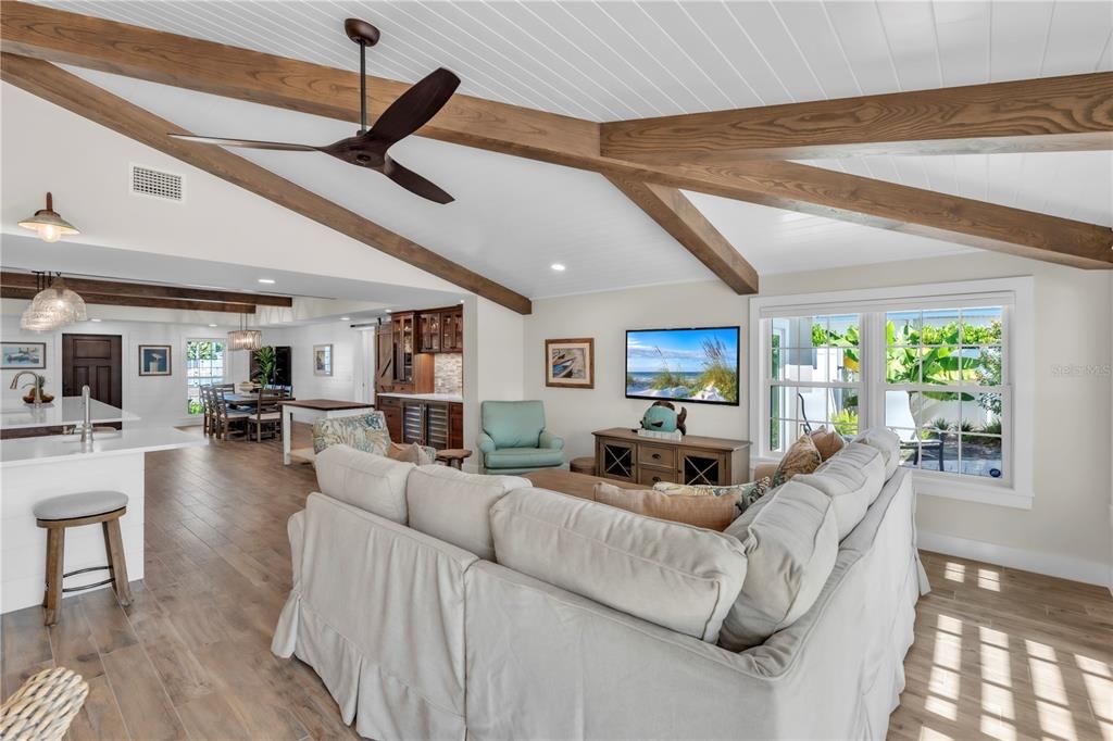 待售: $2,750,000 (3 贝兹, 3 浴室, 2409 平方英尺)