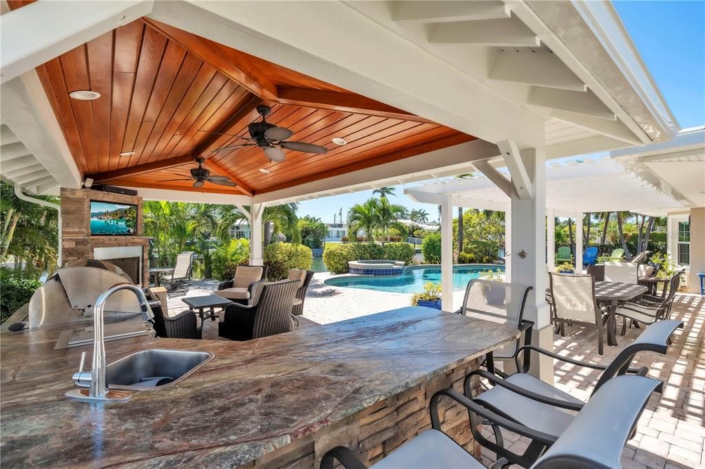 待售: $2,750,000 (3 贝兹, 3 浴室, 2409 平方英尺)