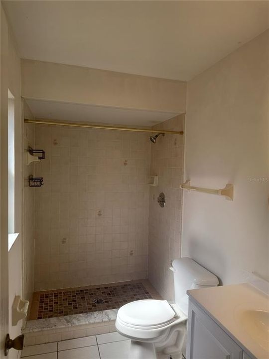 For Rent: $1,700 (3 beds, 2 baths, 1565 Square Feet)