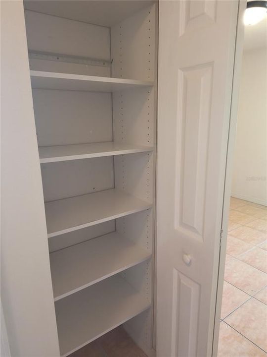 For Rent: $1,700 (3 beds, 2 baths, 1565 Square Feet)