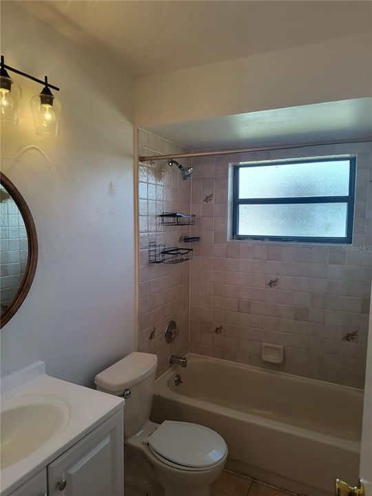 For Rent: $1,700 (3 beds, 2 baths, 1565 Square Feet)