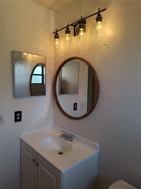 For Rent: $1,700 (3 beds, 2 baths, 1565 Square Feet)