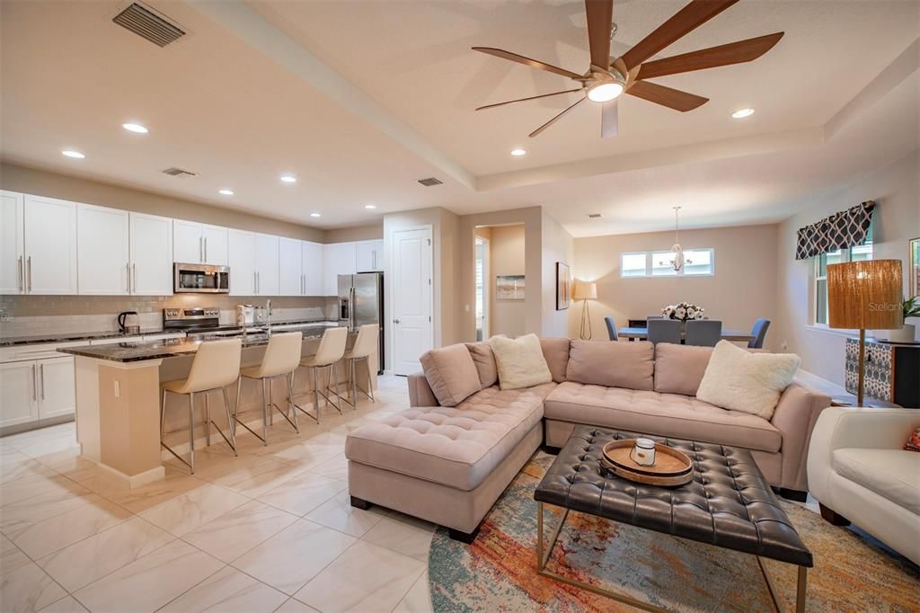 待售: $549,000 (3 贝兹, 3 浴室, 2350 平方英尺)