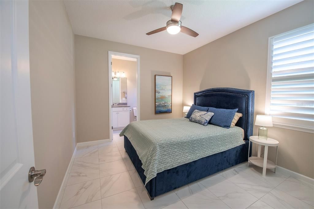 待售: $549,000 (3 贝兹, 3 浴室, 2350 平方英尺)