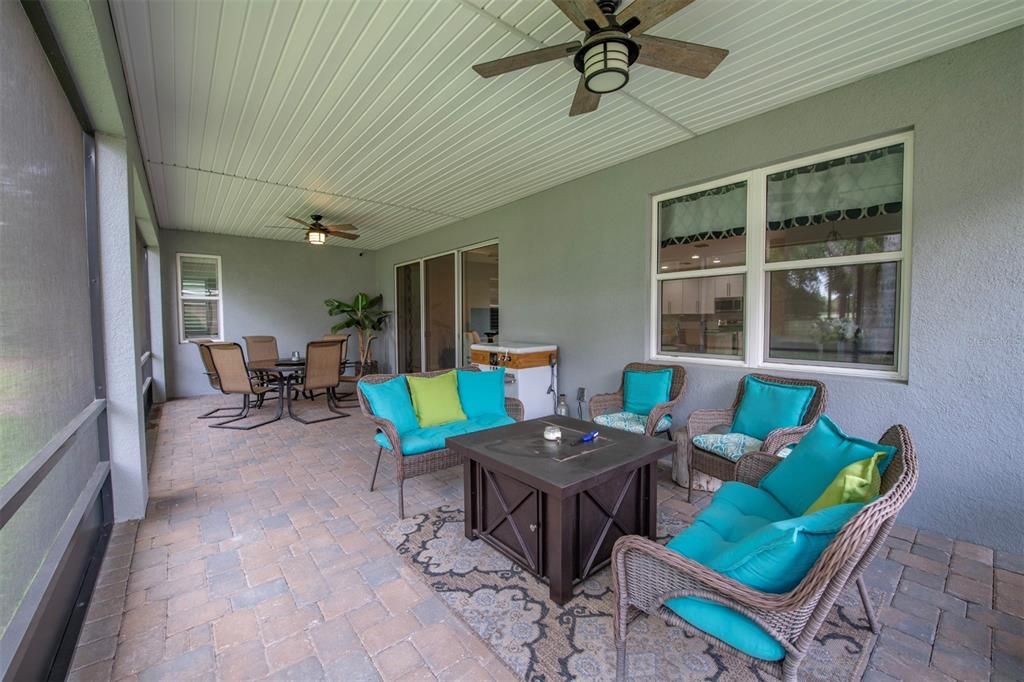 待售: $549,000 (3 贝兹, 3 浴室, 2350 平方英尺)