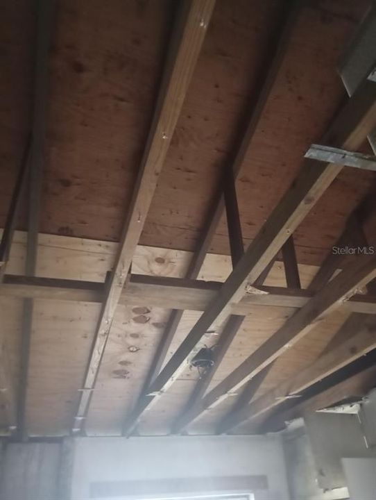 На продажу: $230,000 (9 спален, 0 ванн, 2100 Квадратных фут)