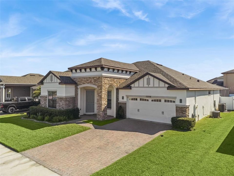 For Sale: $630,000 (4 beds, 3 baths, 2224 Square Feet)