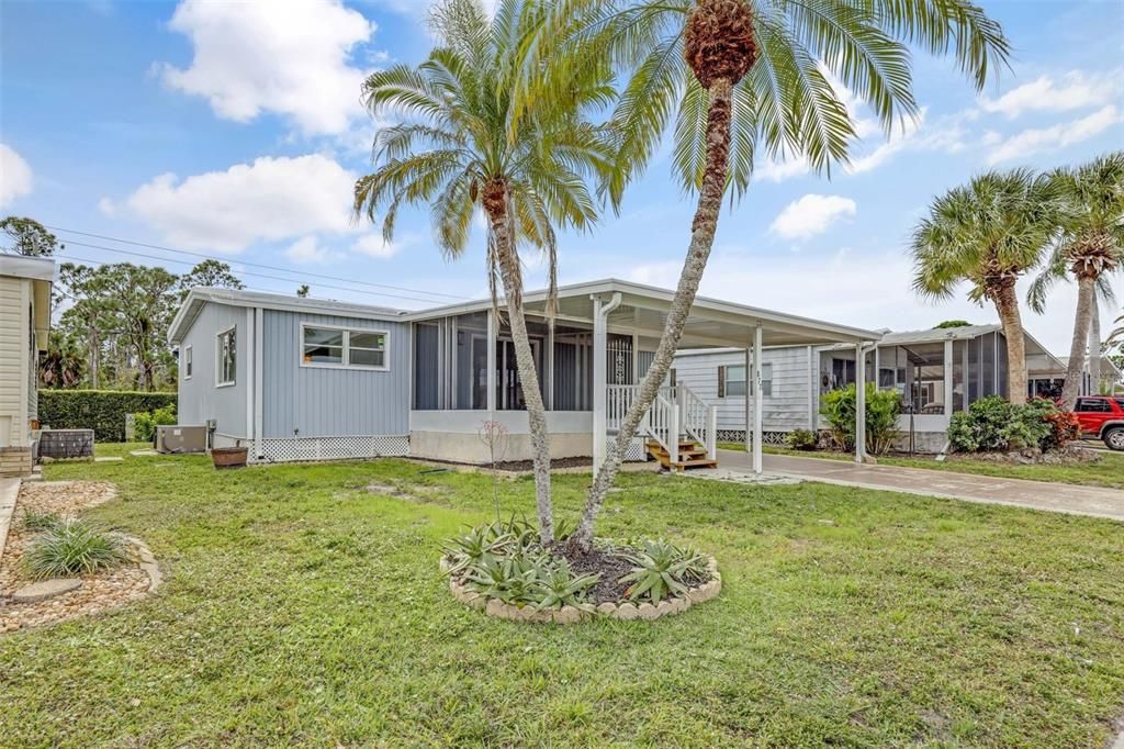 For Sale: $159,000 (2 beds, 2 baths, 1056 Square Feet)