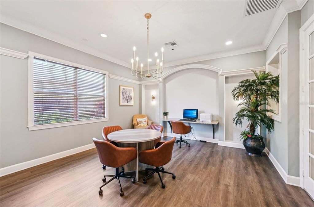 For Rent: $1,999 (2 beds, 2 baths, 1085 Square Feet)