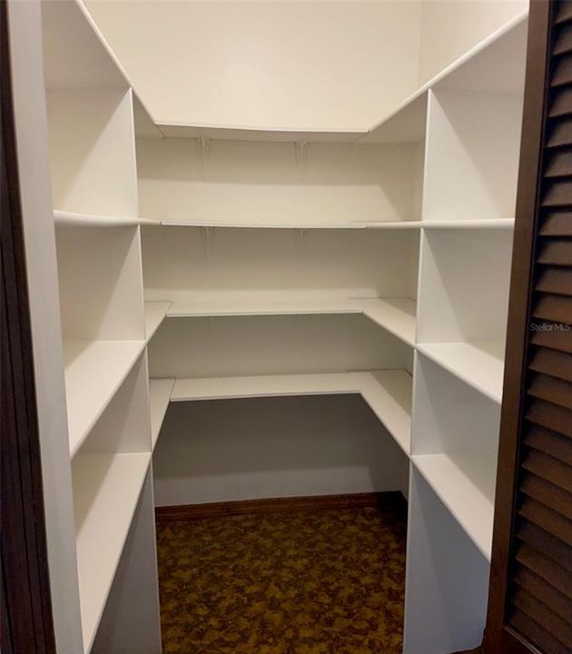 For Sale: $318,900 (3 beds, 2 baths, 2126 Square Feet)