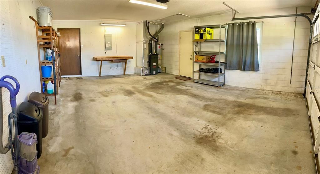 For Sale: $318,900 (3 beds, 2 baths, 2126 Square Feet)