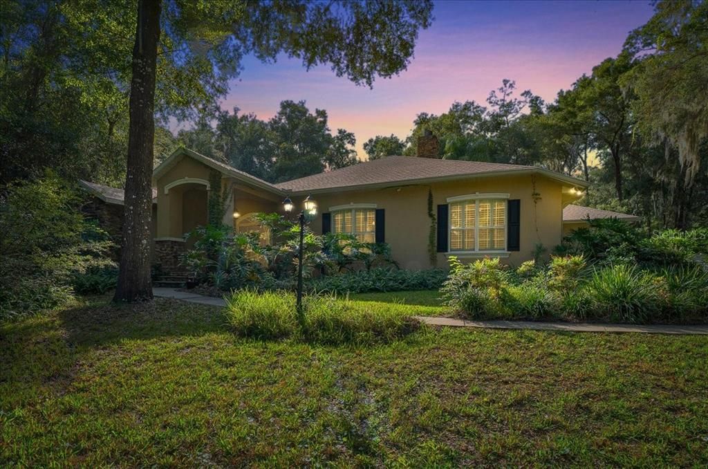 En Venta: $764,900 (4 camas, 3 baños, 2639 Pies cuadrados)