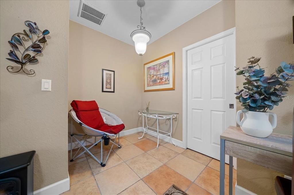 En Venta: $764,900 (4 camas, 3 baños, 2639 Pies cuadrados)