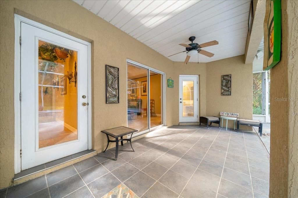 En Venta: $764,900 (4 camas, 3 baños, 2639 Pies cuadrados)